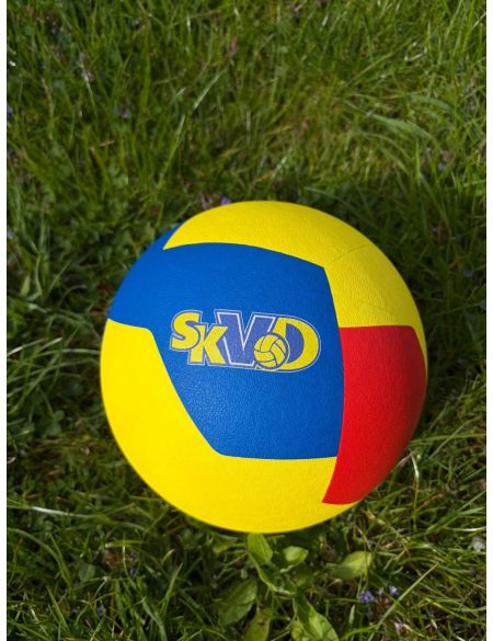 Míče lze zakoupit pouze u trenéra U14 - Vašek Černý, tel. č. 777 145 262